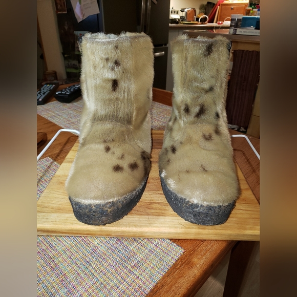 Winter Boots - Picture 6 of 6